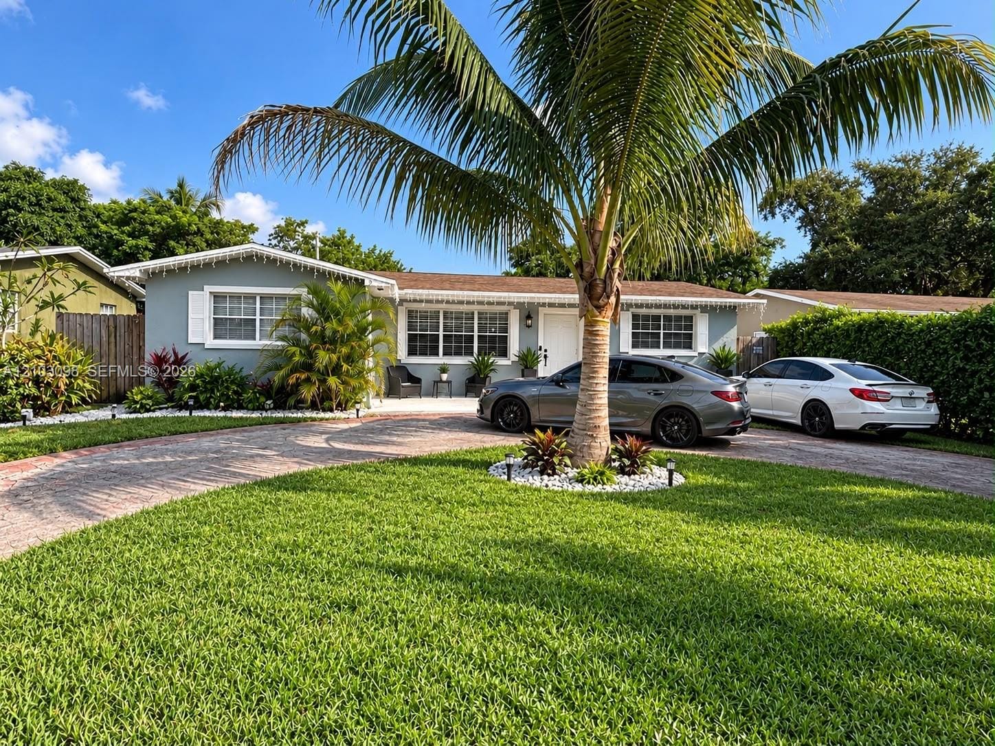 441 NE 160th Terrace, Miami, FL 33162 photo 2
