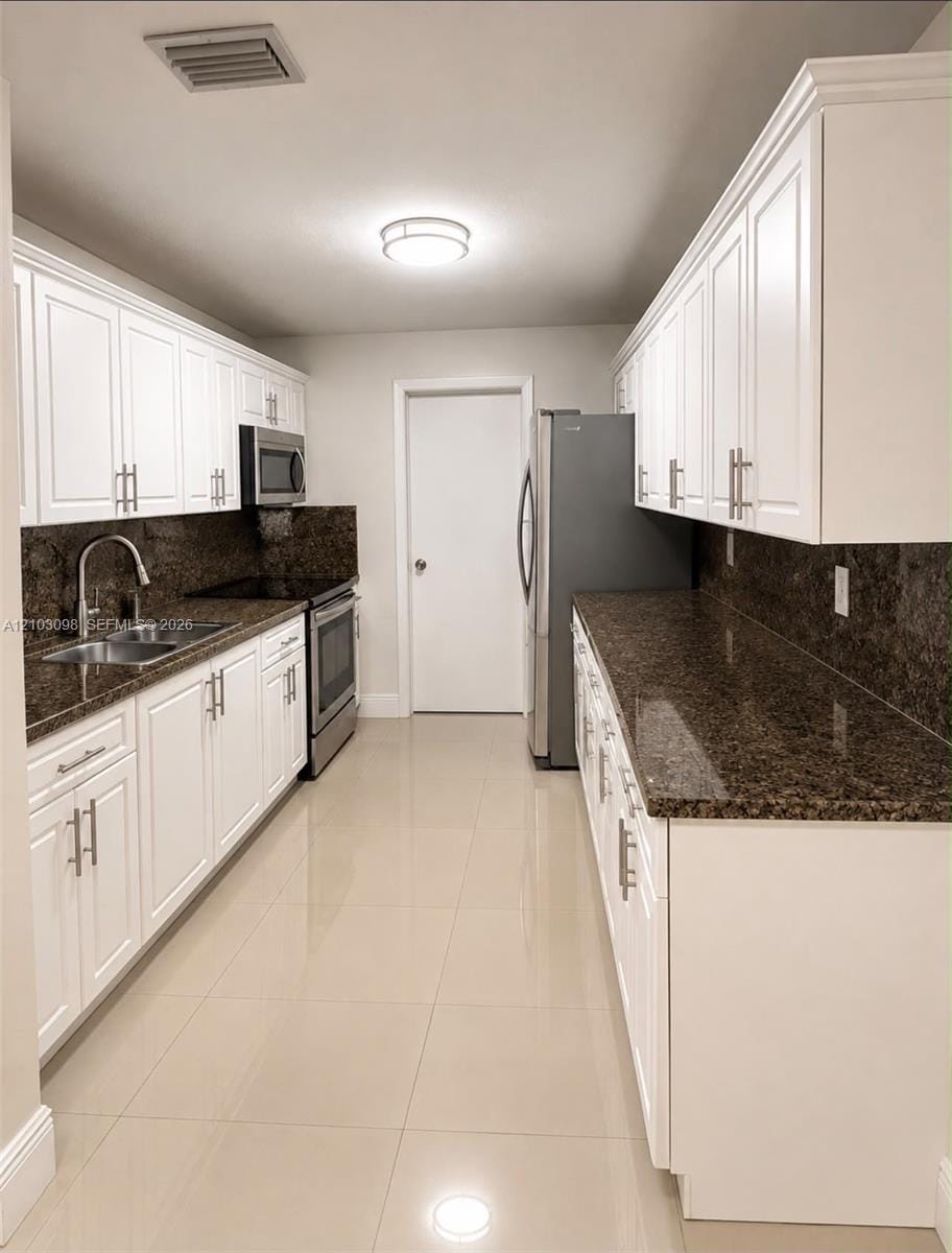 441 NE 160th Terrace, Miami, FL 33162 photo 7