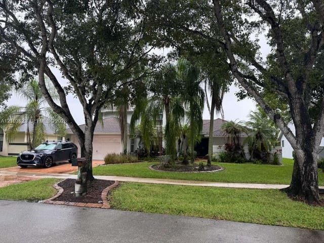5771 SW 88th Terrace, Cooper City, FL 33328