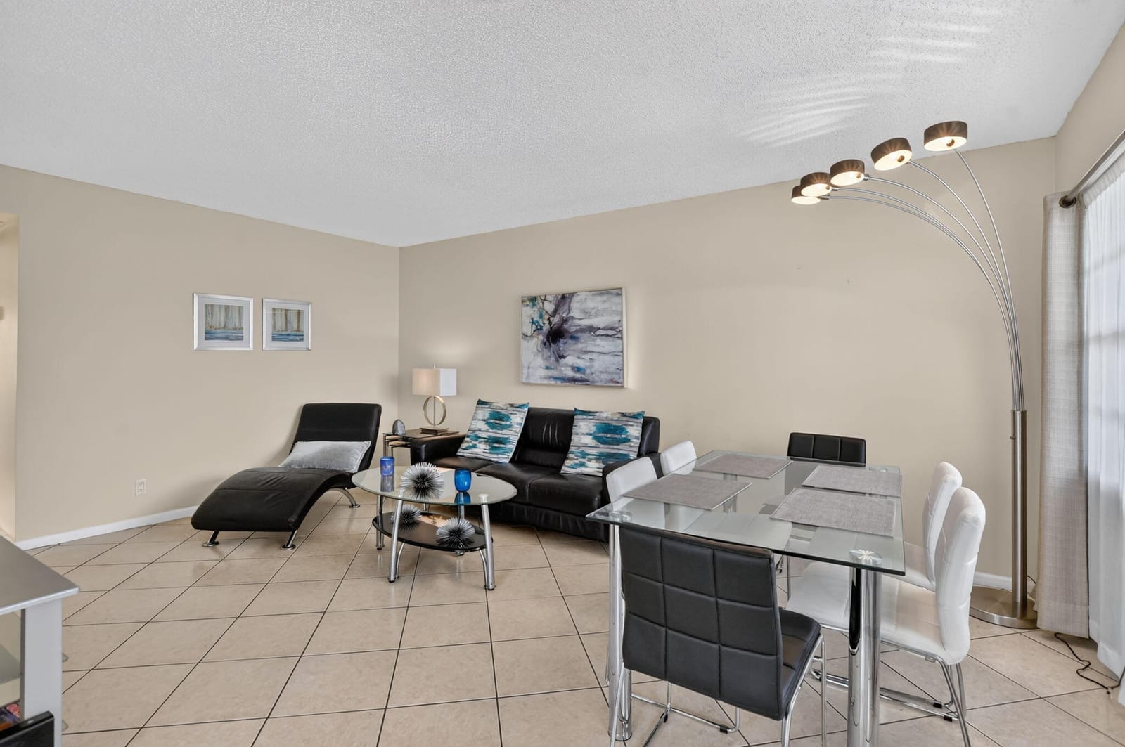 281 FANSHAW G — photo 11