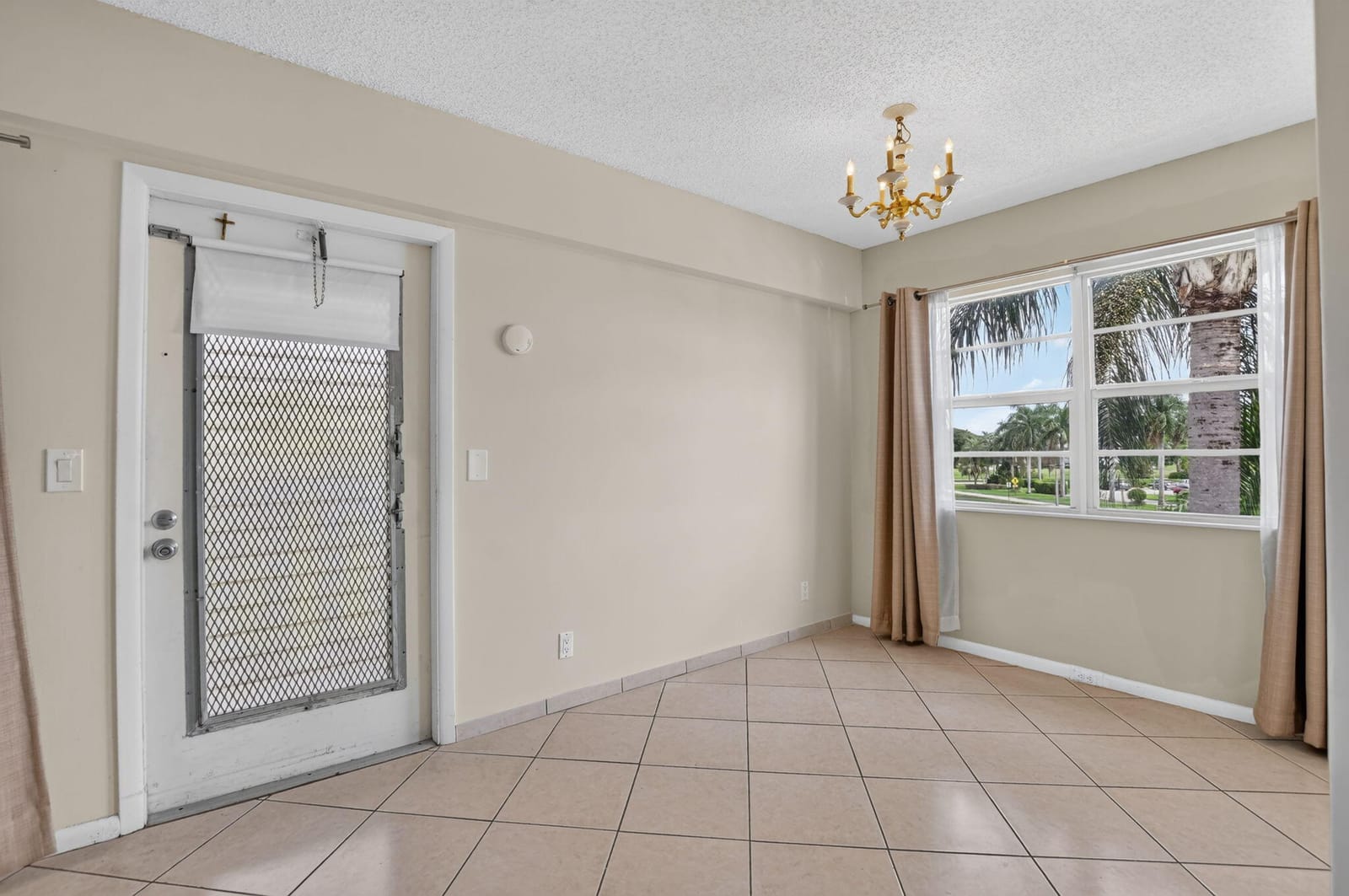 281 FANSHAW G — photo 4