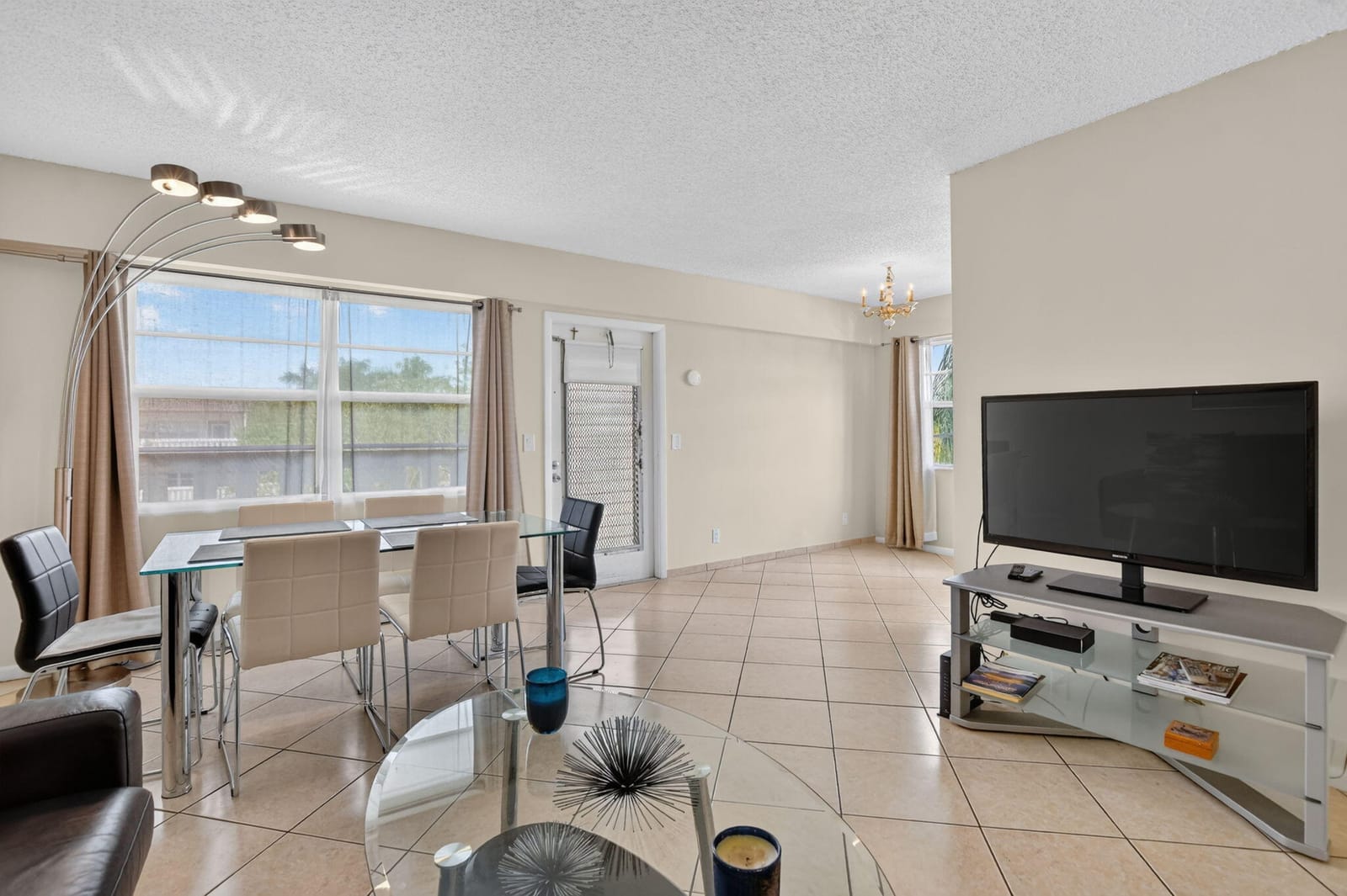 281 FANSHAW G — photo 8