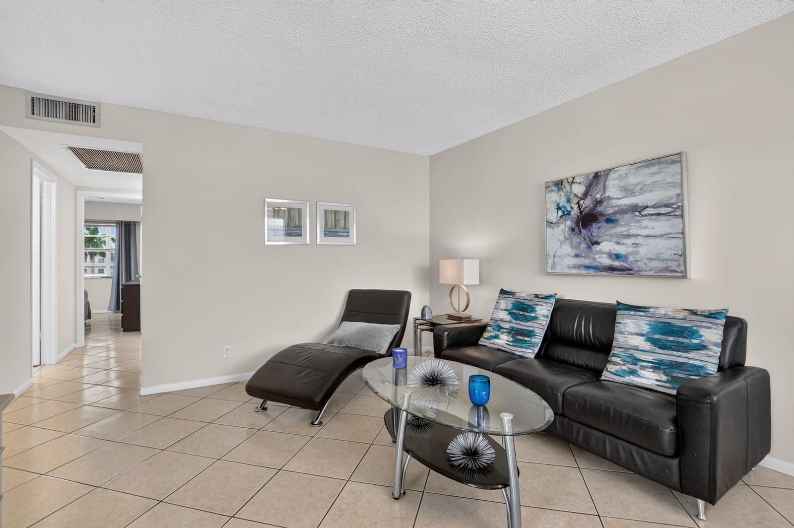 281 FANSHAW G — photo 10