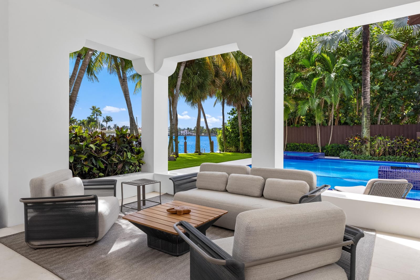706 SE 2nd Street, Delray Beach, FL 33483 photo 8