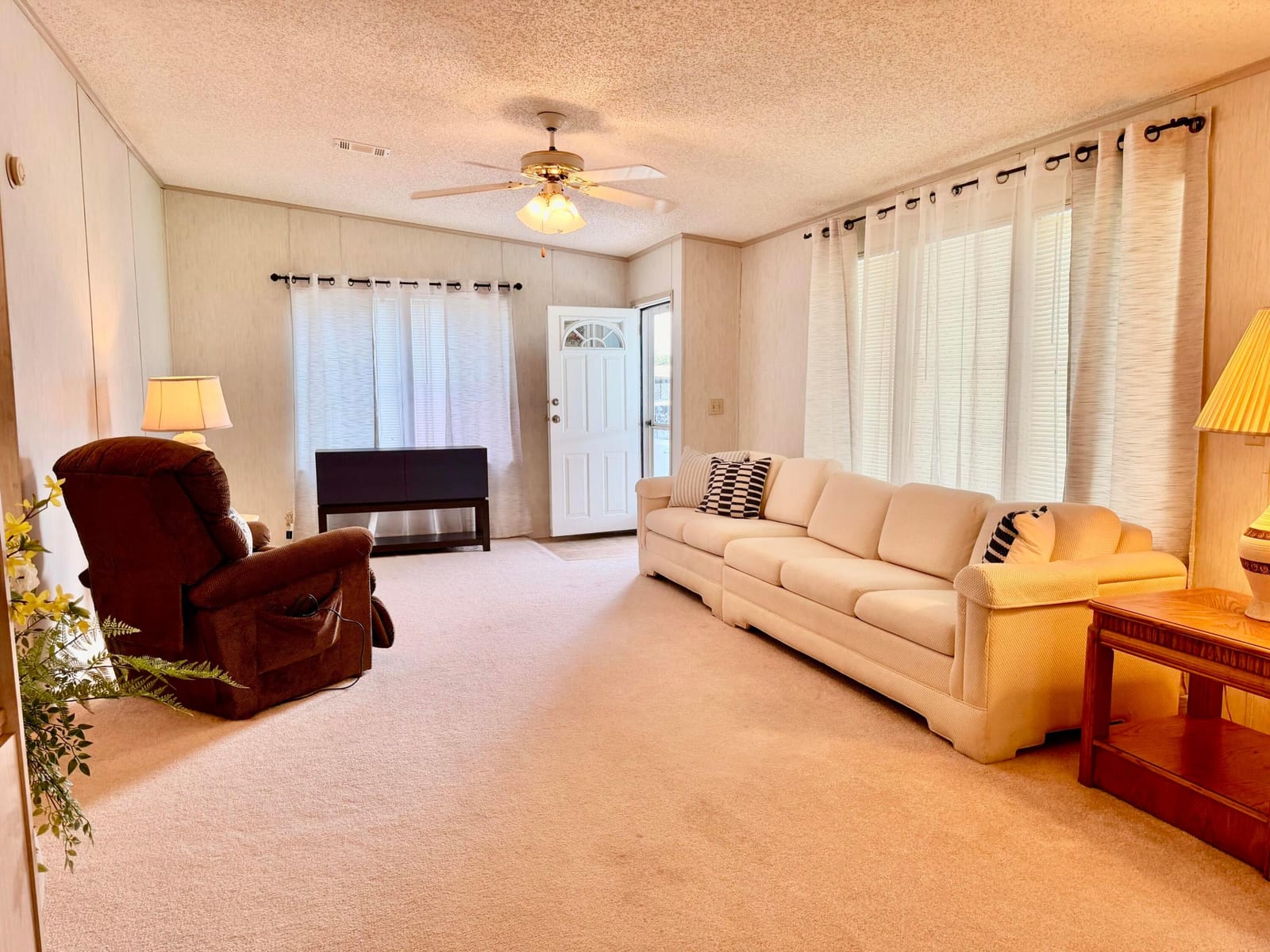 407 NE 8TH Avenue, Okeechobee, FL 34972 photo 3