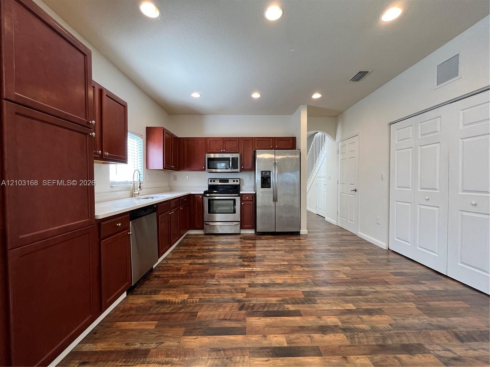 3096 NW 29th Court, Oakland Park, FL 33311 photo 4