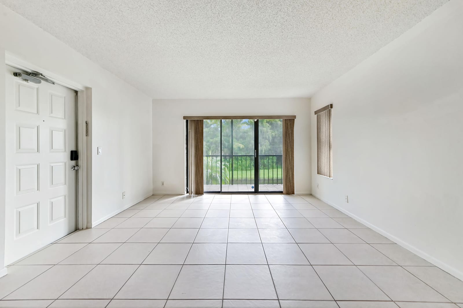 1005 Green Pine Boulevard C2 — photo 5