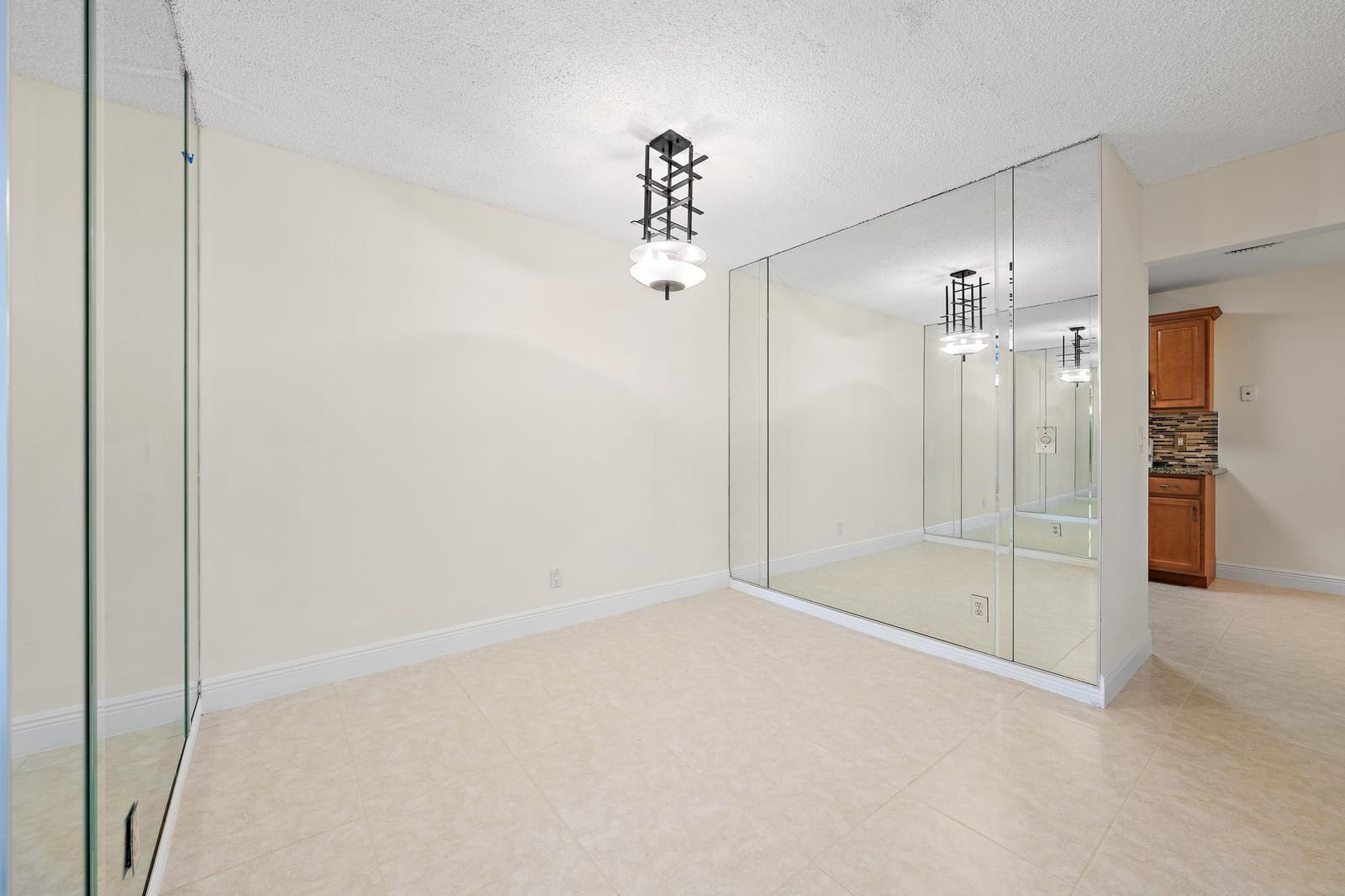 370 Prestwick Circle 2, Palm Beach Gardens, FL 33418 photo 18