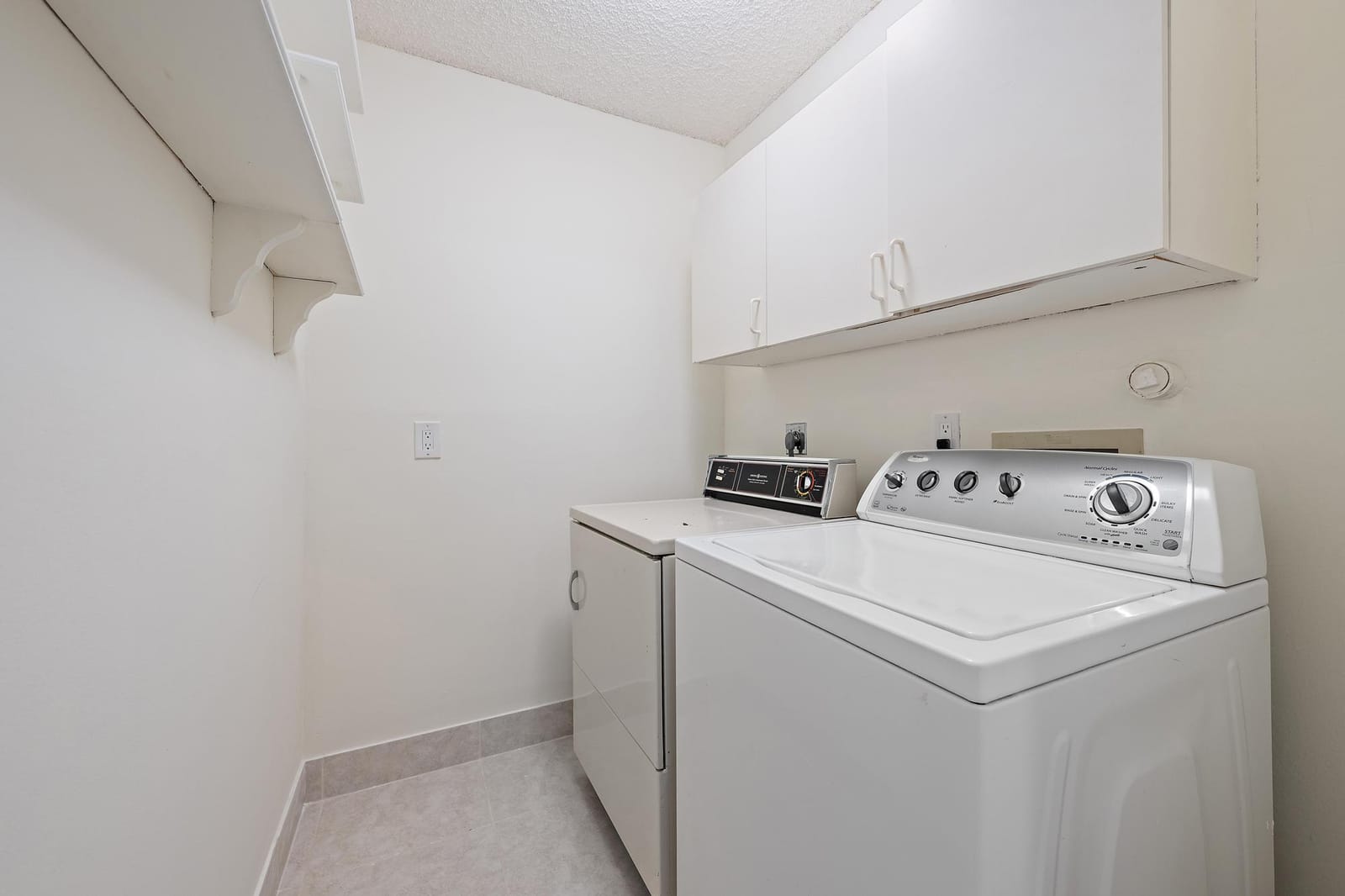 370 Prestwick Circle 2, Palm Beach Gardens, FL 33418 photo 26