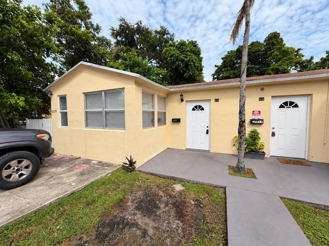 2219 Wilson Street, Hollywood, FL 33020
