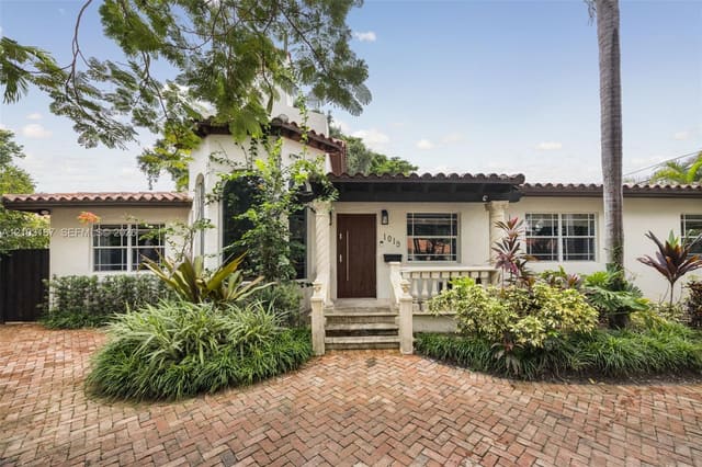 1015 SW 44th Avenue, Miami, FL 33134