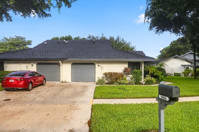 5086 Pine Drive, Boynton Beach, FL 33437
