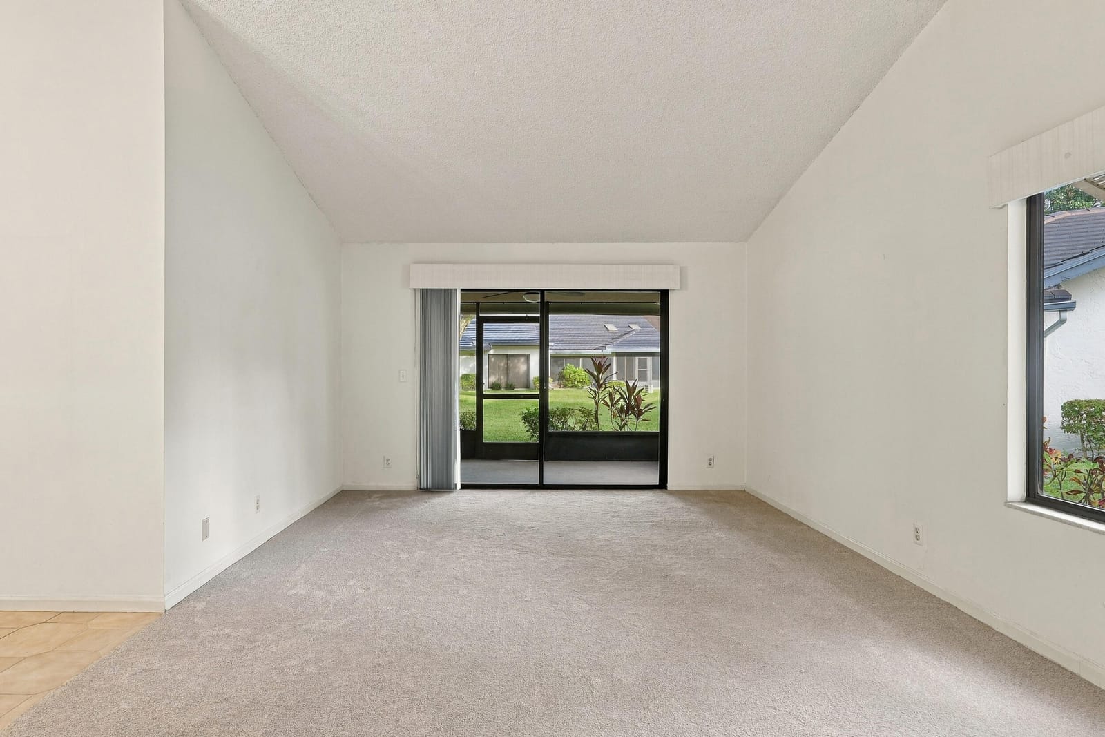 5086 Pine Drive, Boynton Beach, FL 33437 photo 11