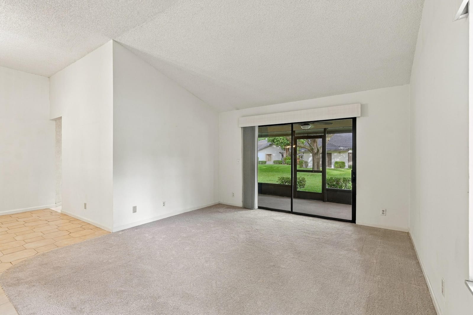 5086 Pine Drive, Boynton Beach, FL 33437 photo 9