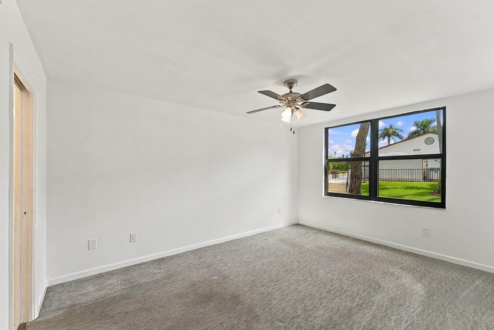 10607 W CLAIRMONT Circle 109, Tamarac, FL 33321 photo 14