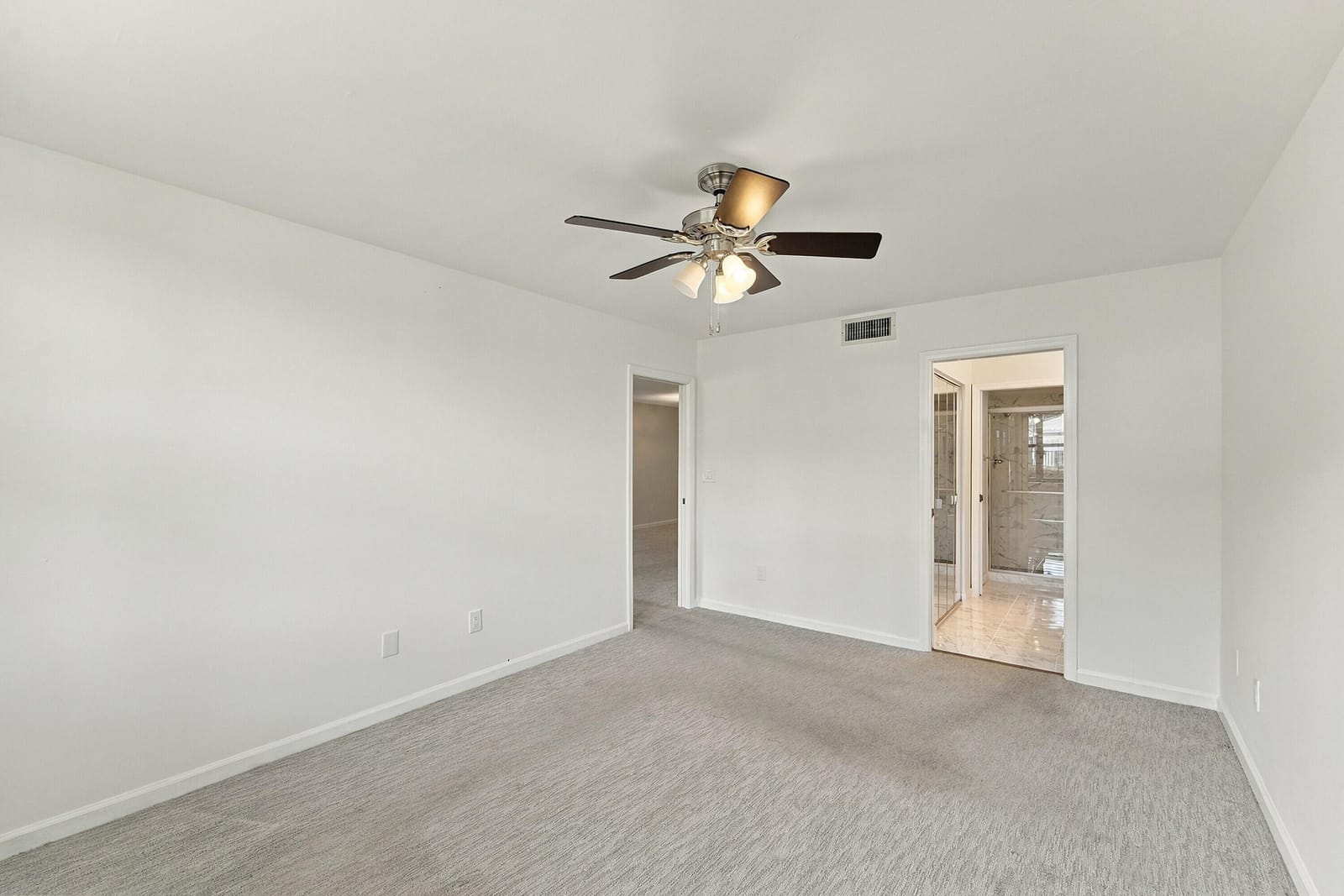 10607 W CLAIRMONT Circle 109, Tamarac, FL 33321 photo 15
