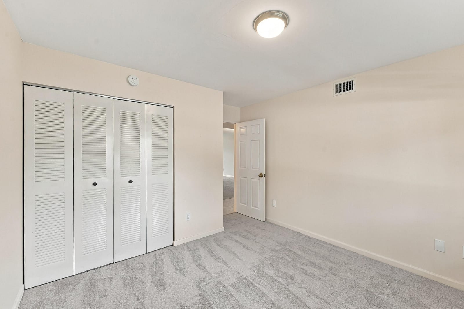10607 W CLAIRMONT Circle 109, Tamarac, FL 33321 photo 20