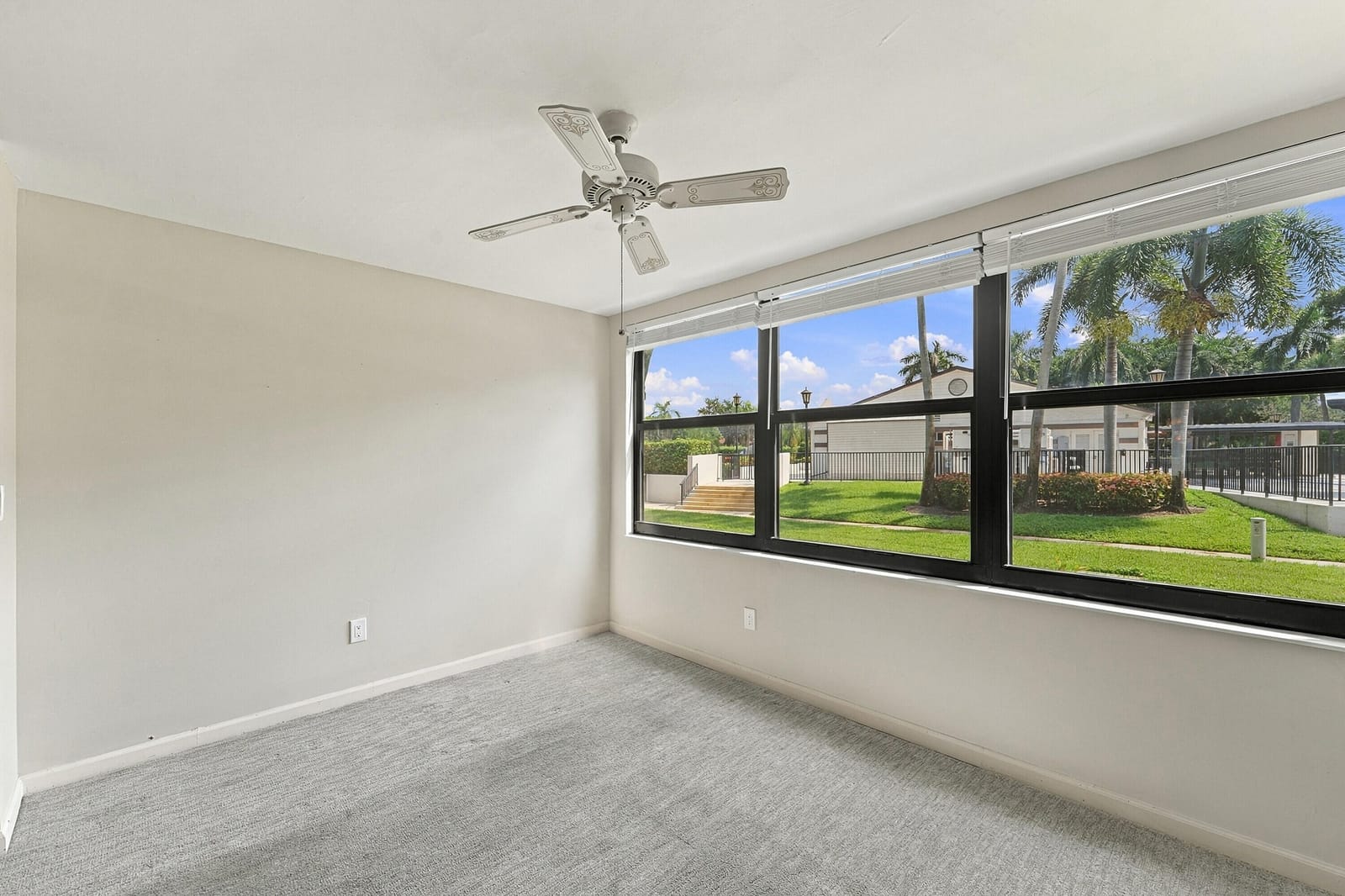 10607 W CLAIRMONT Circle 109, Tamarac, FL 33321 photo 24