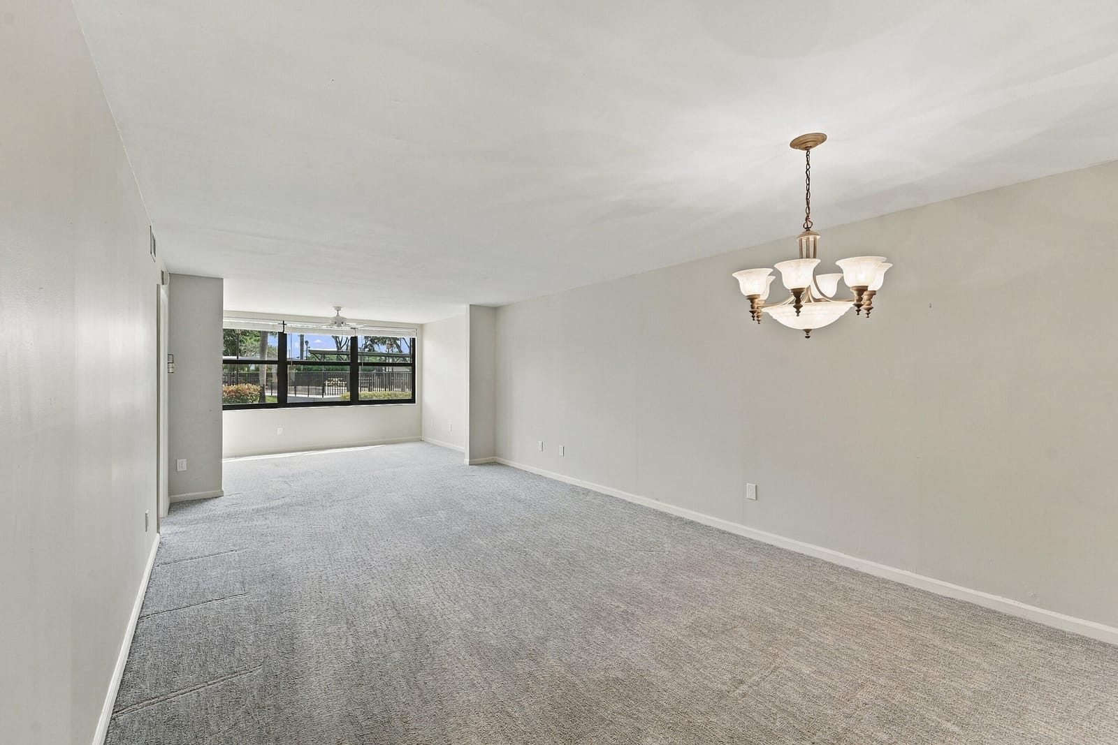 10607 W CLAIRMONT Circle 109 — photo 6