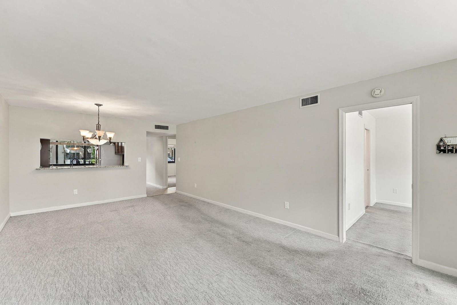 10607 W CLAIRMONT Circle 109 — photo 8