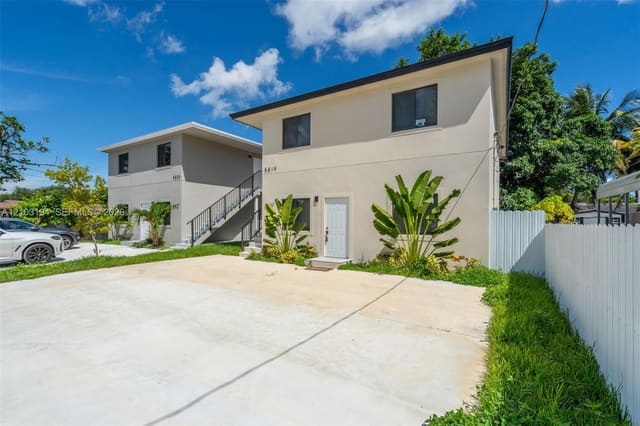 5823 NW 30th Avenue 5823, Miami, FL 33142