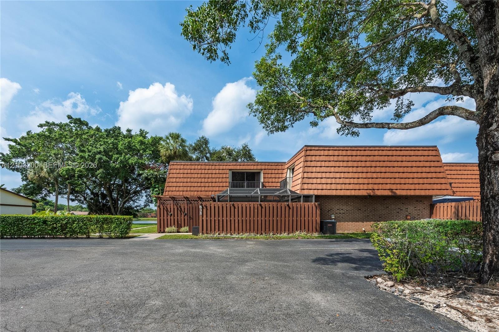 835 SW 118th Terrace 835, Davie, FL 33325 photo 2