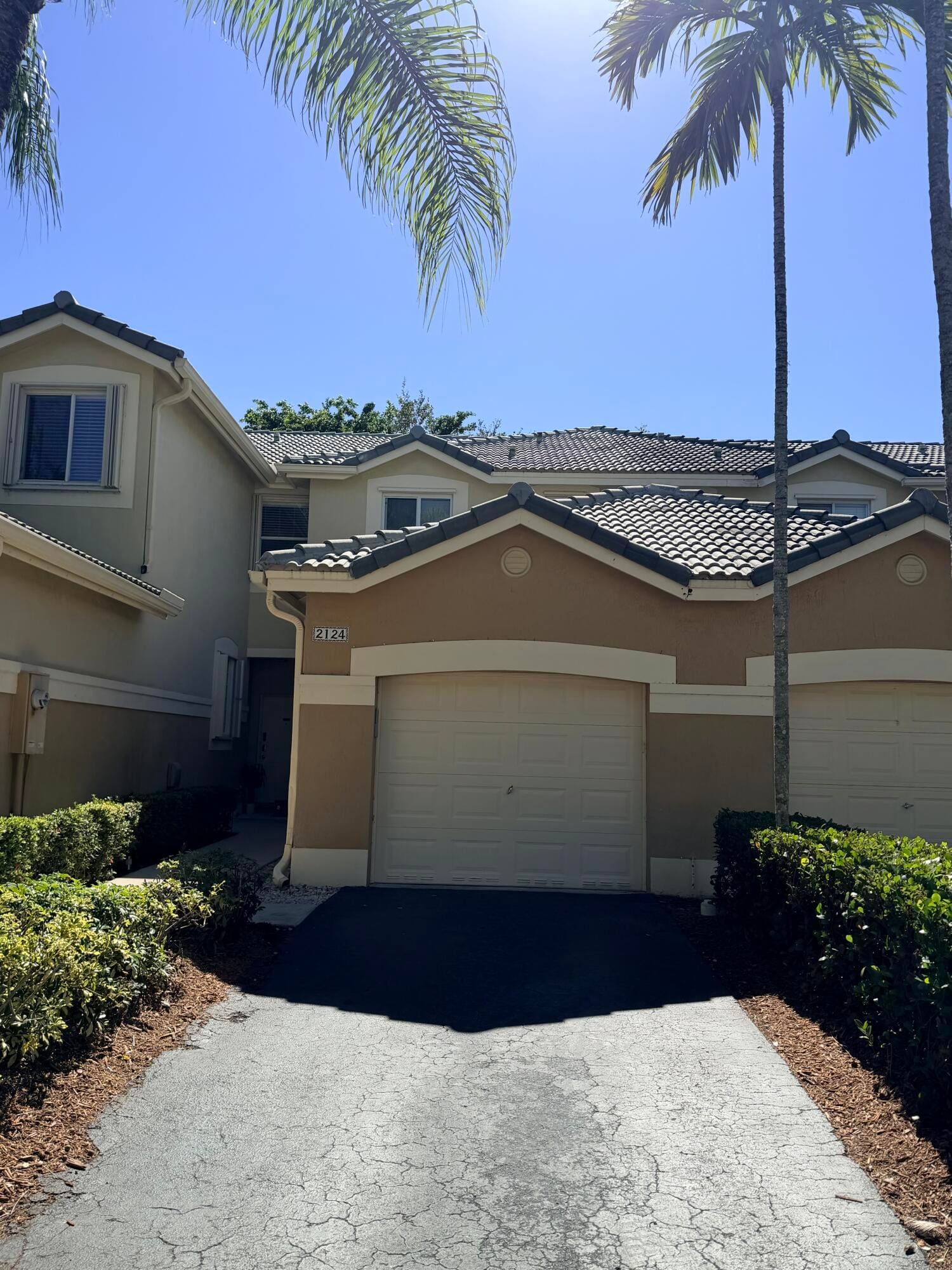2 bedroom home for sale at 2124 HACIENDA, Weston, FL 33327 — $2,650