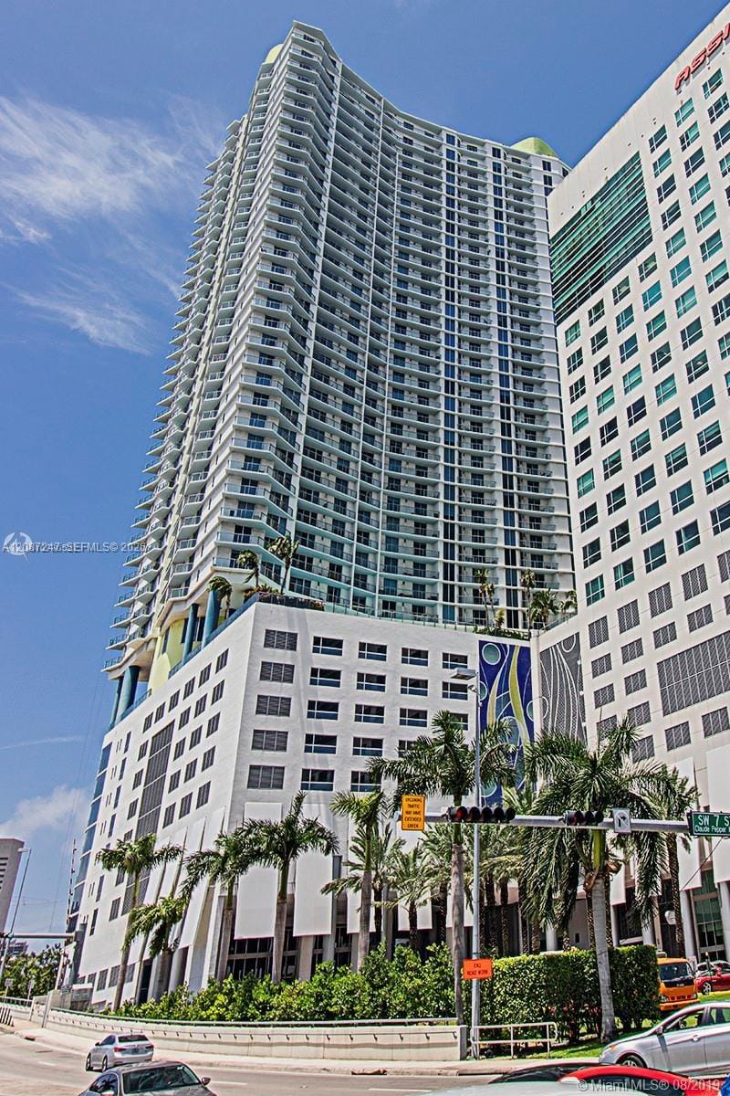 185 SW 7th Street 2202, Miami, FL 33130