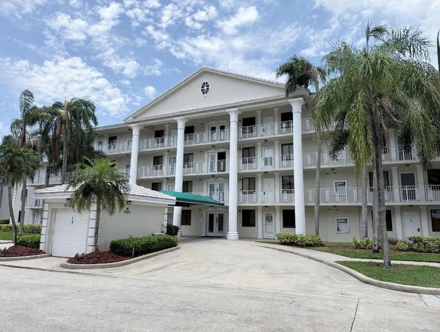6025 Balboa Circle 306, Boca Raton, FL 33433