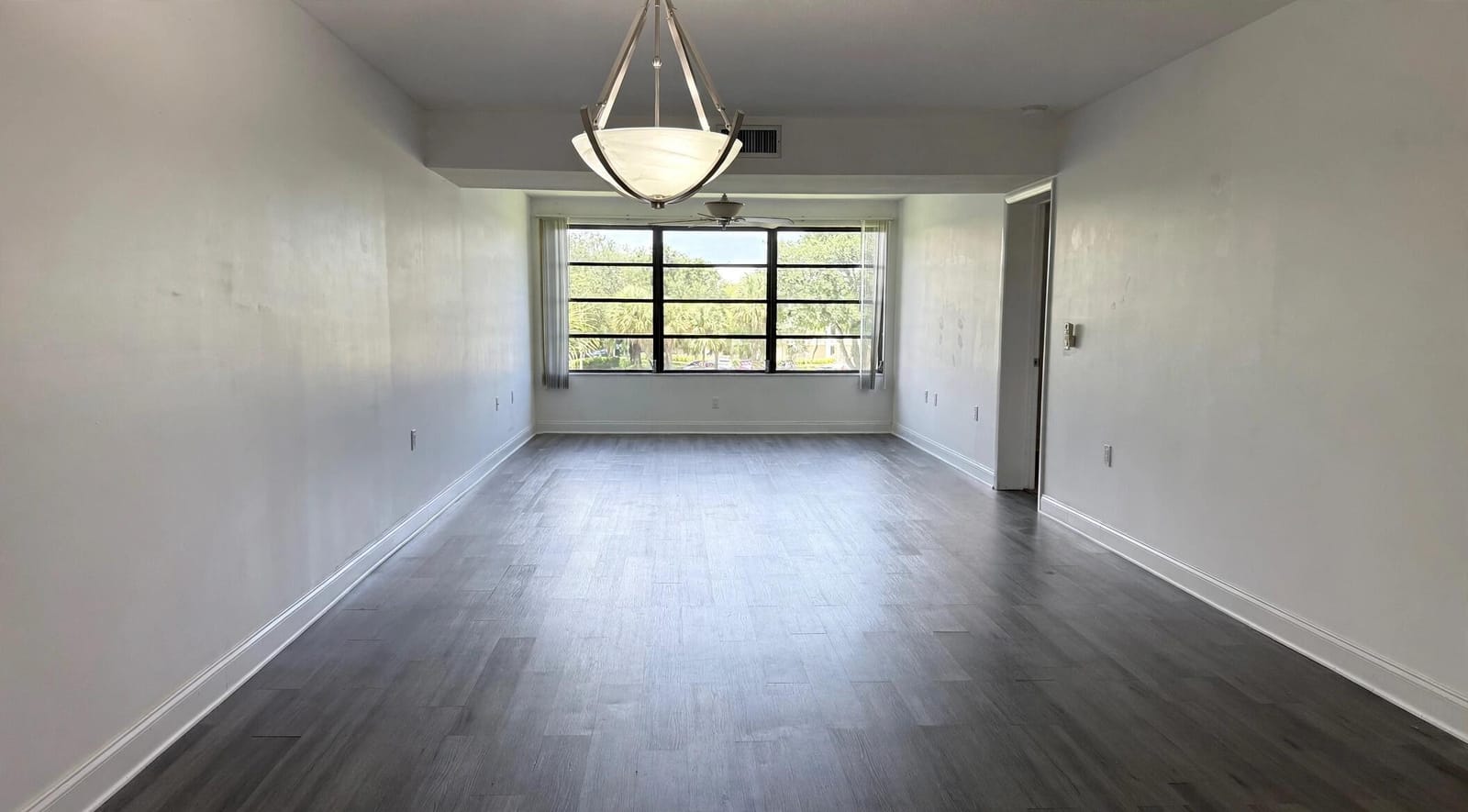 6025 Balboa Circle 306 — photo 5