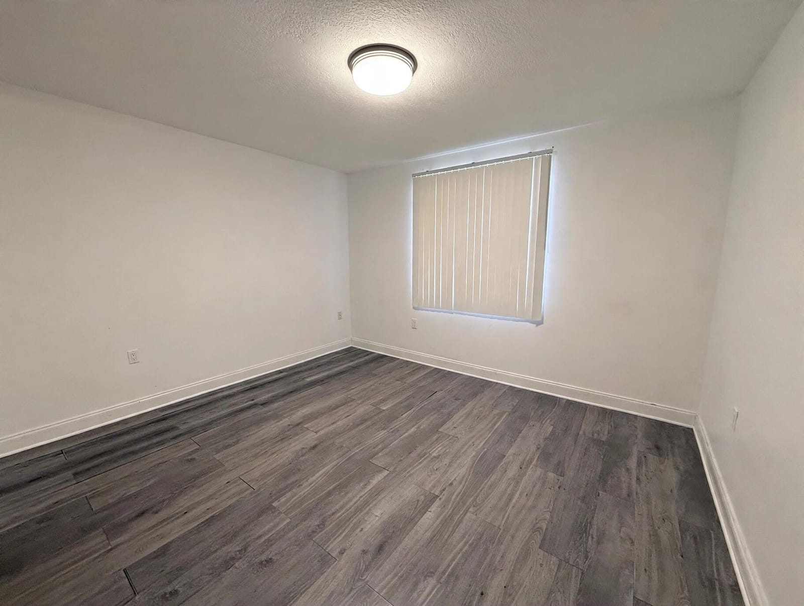 6025 Balboa Circle 306 — photo 7