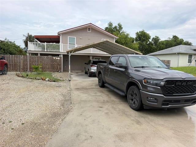 3212 27th Street SW, Lehigh Acres, FL 33976