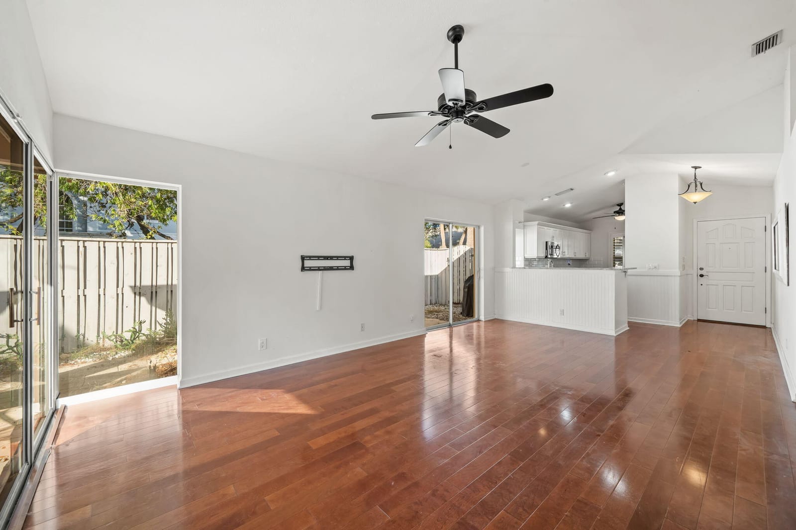 28 Governors Court — photo 10
