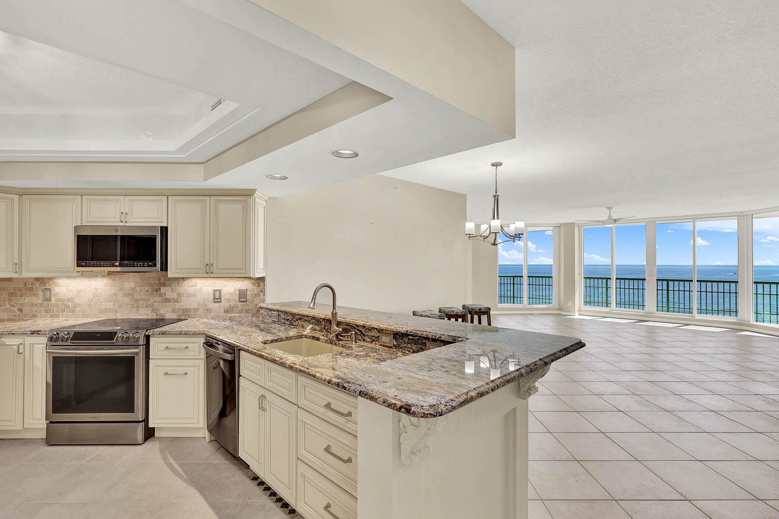 8600 S OCEAN Drive 1105, Jensen Beach, FL 34957 photo 4