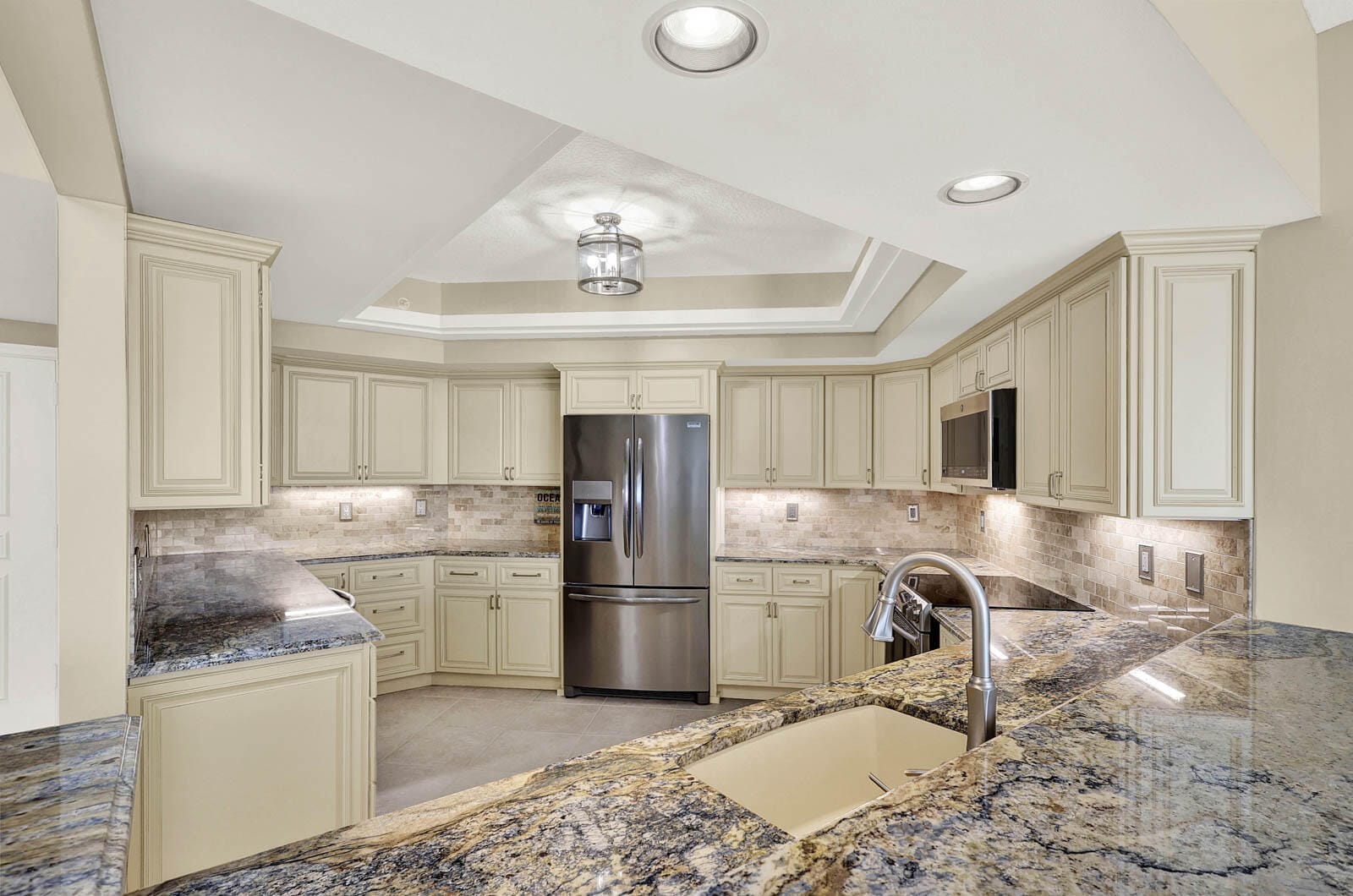 8600 S OCEAN Drive 1105, Jensen Beach, FL 34957 photo 5