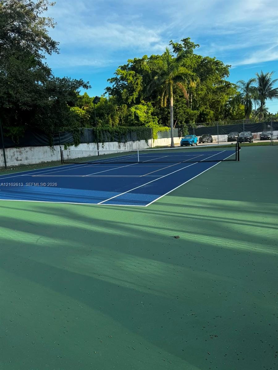 492 NW 165th St Road C-512, Miami, FL 33169 photo 8