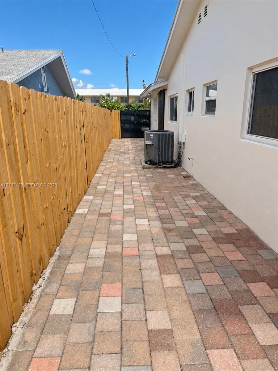 2110 NE 56th Street 1, Fort Lauderdale, FL 33308 photo 17