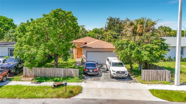 113 NW 28th Terrace, Fort Lauderdale, FL 33311