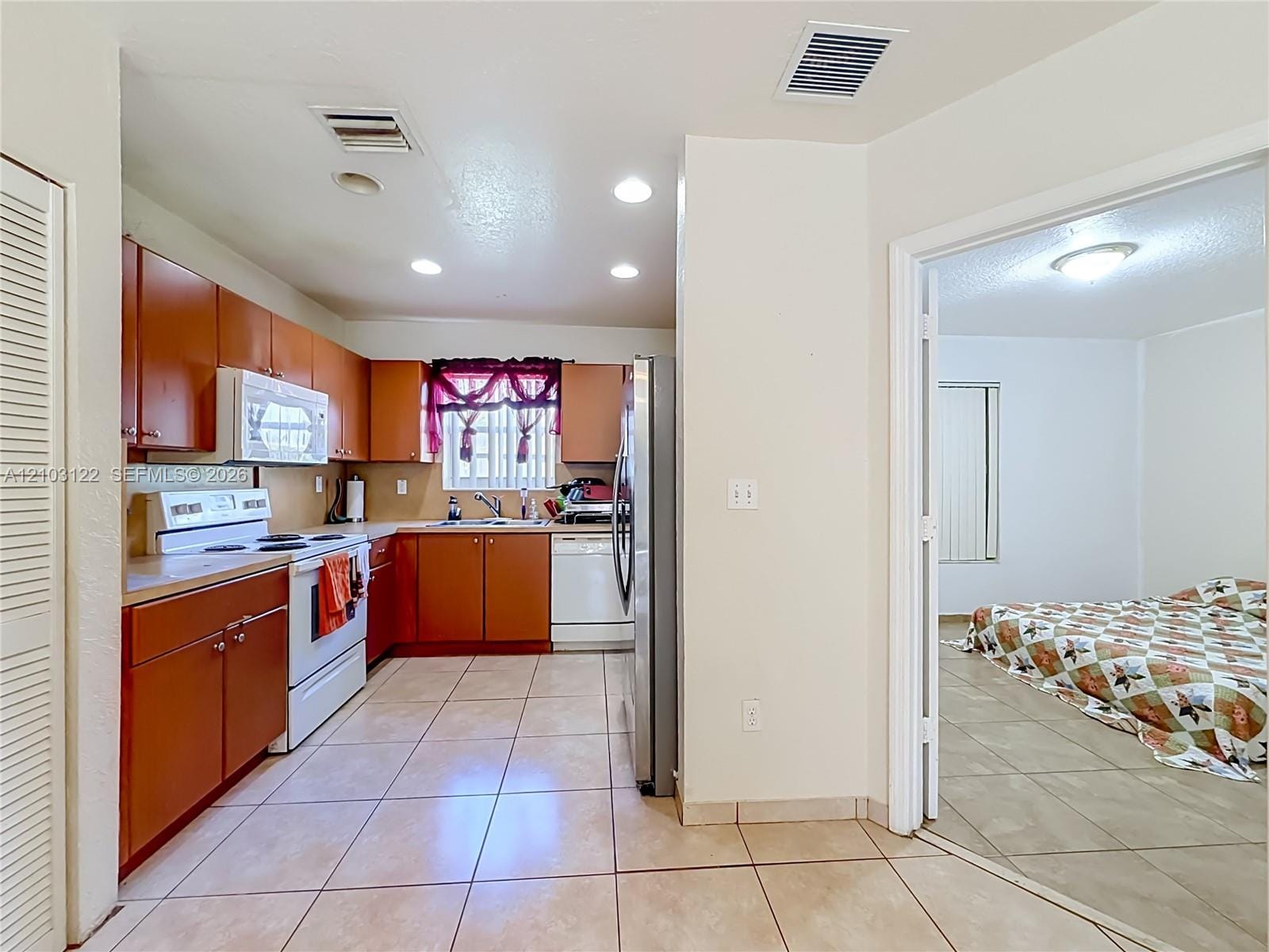 113 NW 28th Terrace, Fort Lauderdale, FL 33311 photo 10