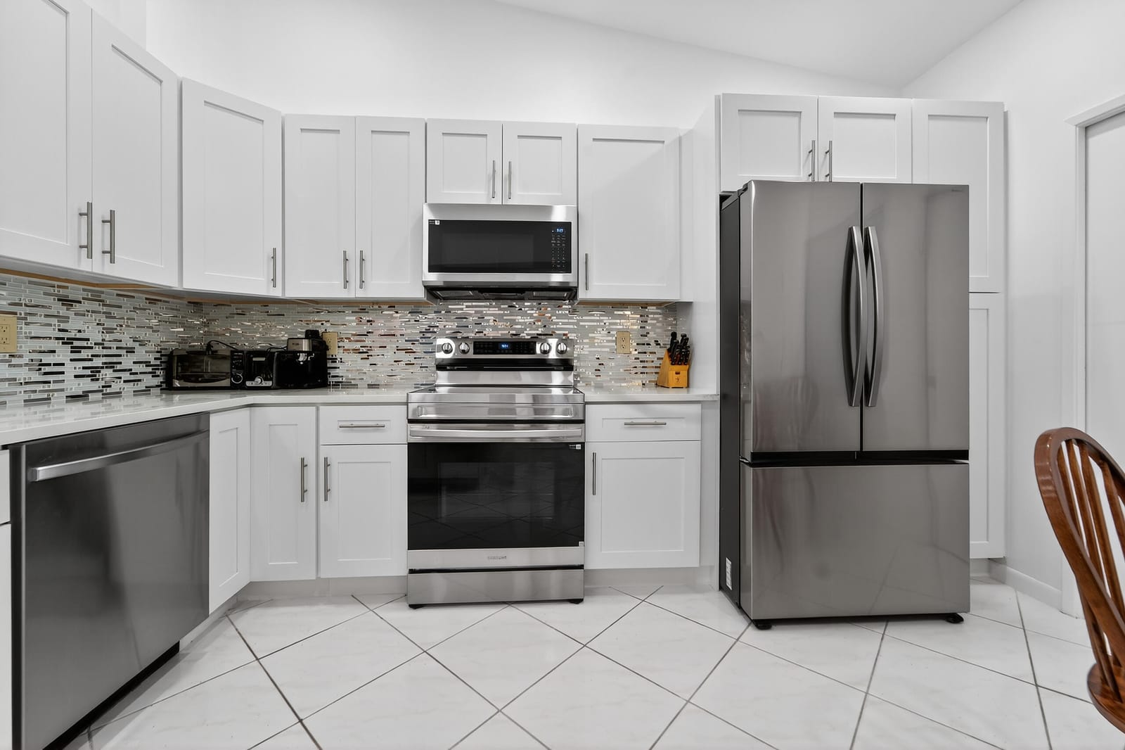 6147 WALDWICK Circle, Delray Beach, FL 33484 photo 3