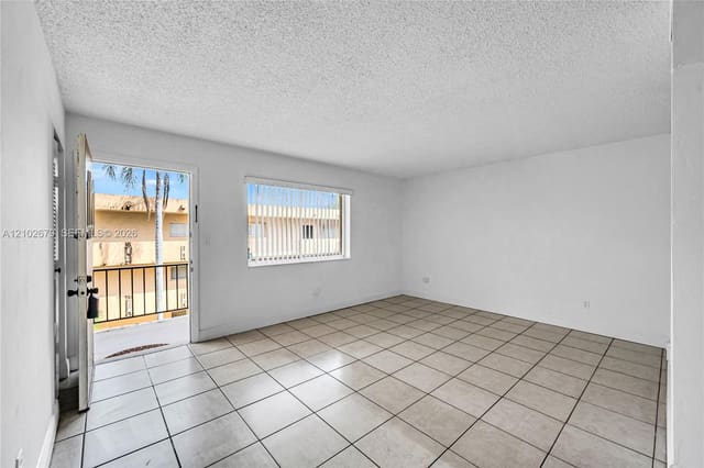 8401 SW 107th Avenue 361E, Miami, FL 33173