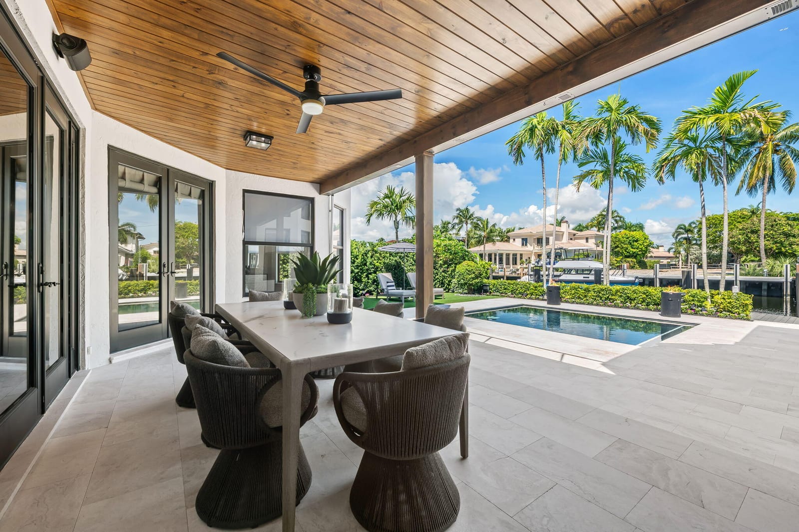 2525 SEA ISLAND Drive — photo 10