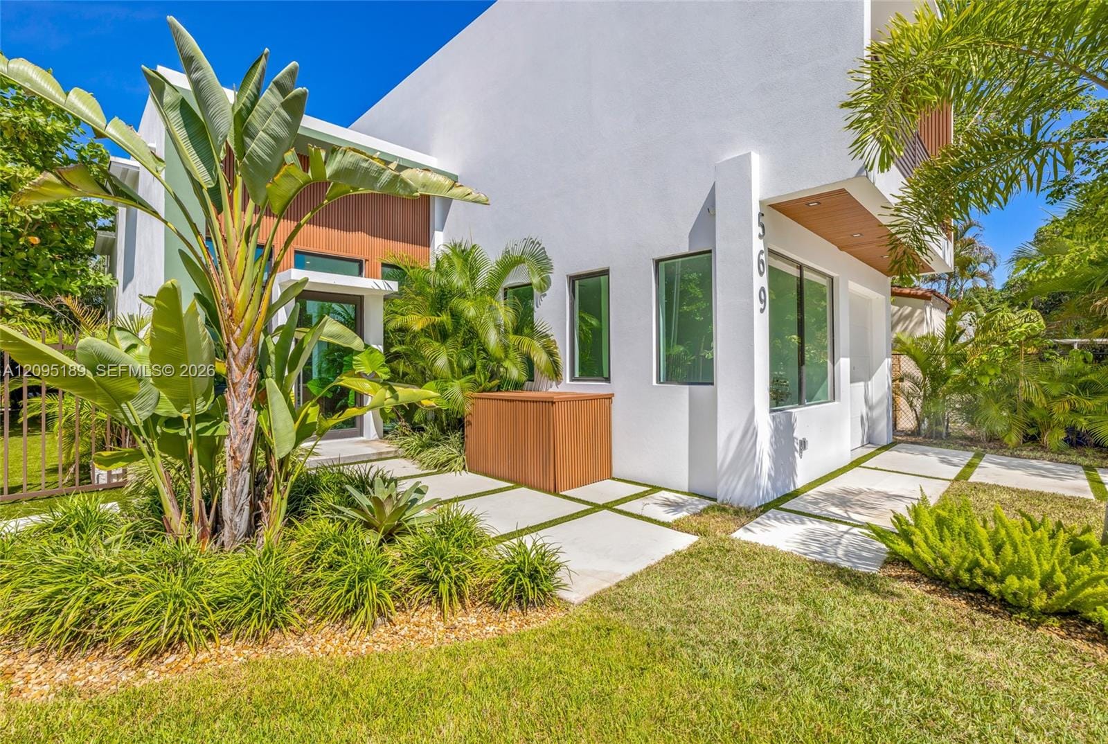 569 NW 44th Street, Miami, FL 33127 photo 13