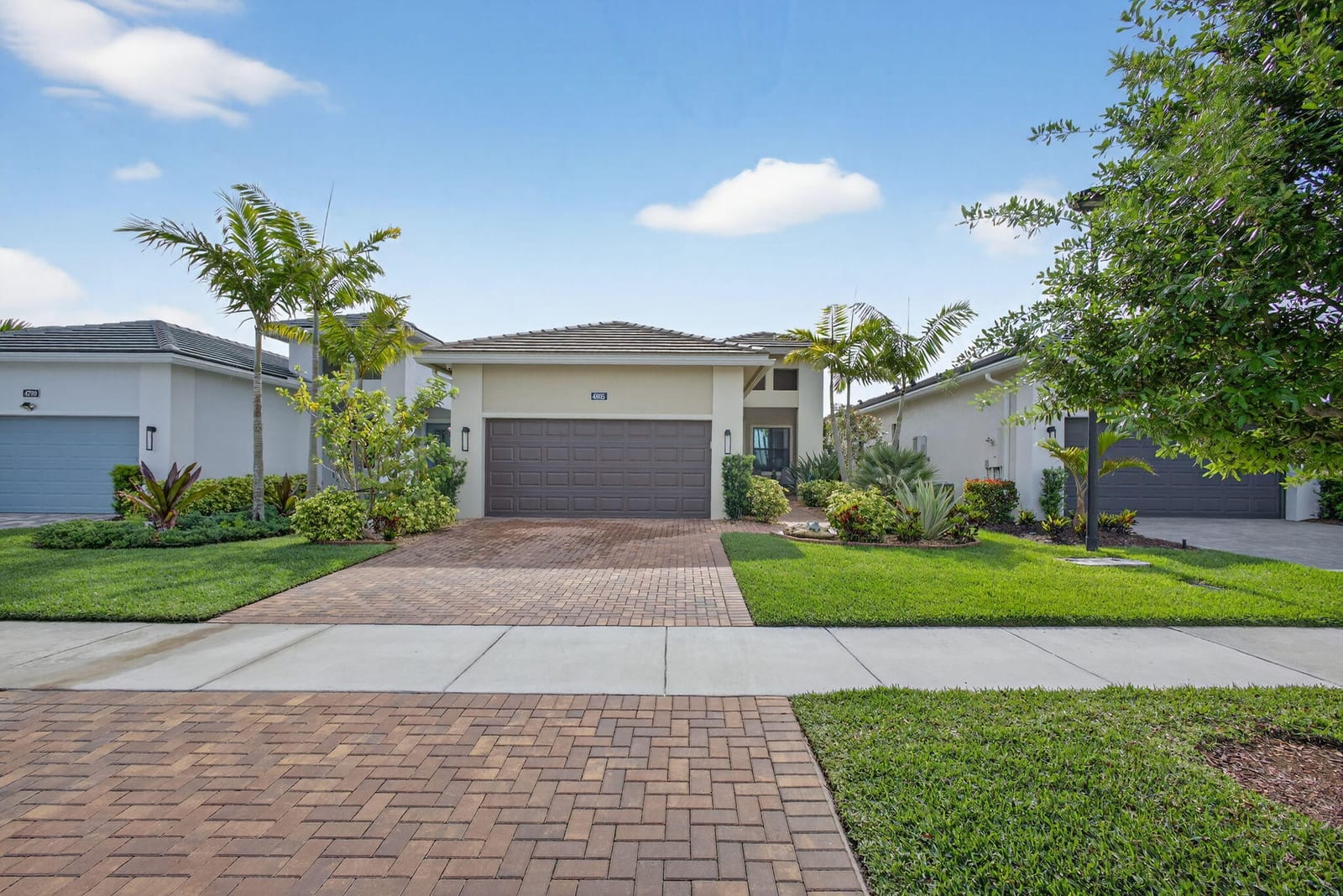 4805 SAINT ARMANDS Way, The Acreage, FL 33470 photo 2