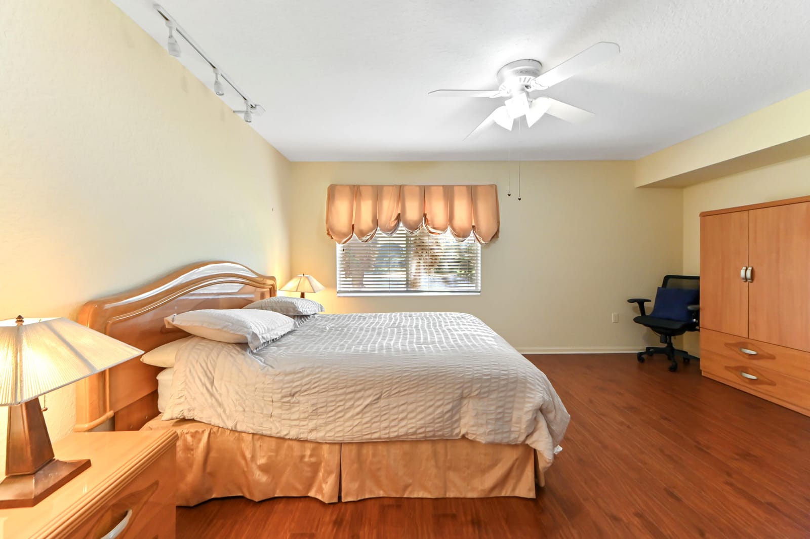 5842 Crystal Shores Drive 207 — photo 11