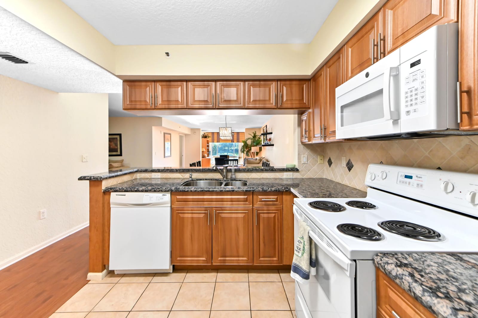 5842 Crystal Shores Drive 207 — photo 7