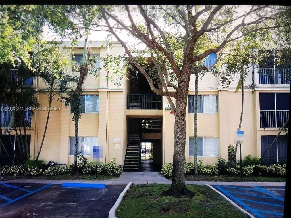 5628 Rock Island Road 192, Tamarac, FL 33319 photo 2