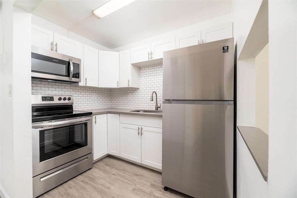 1150 NE 17TH Court, Fort Lauderdale, FL 33305 photo 17