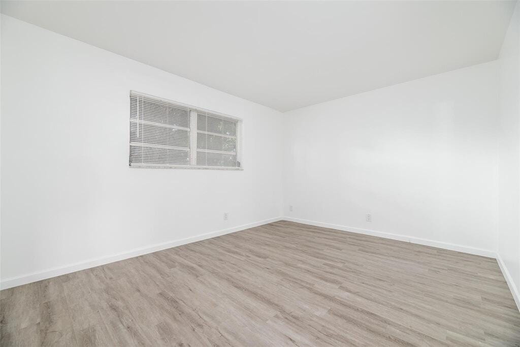 1150 NE 17TH Court — photo 7