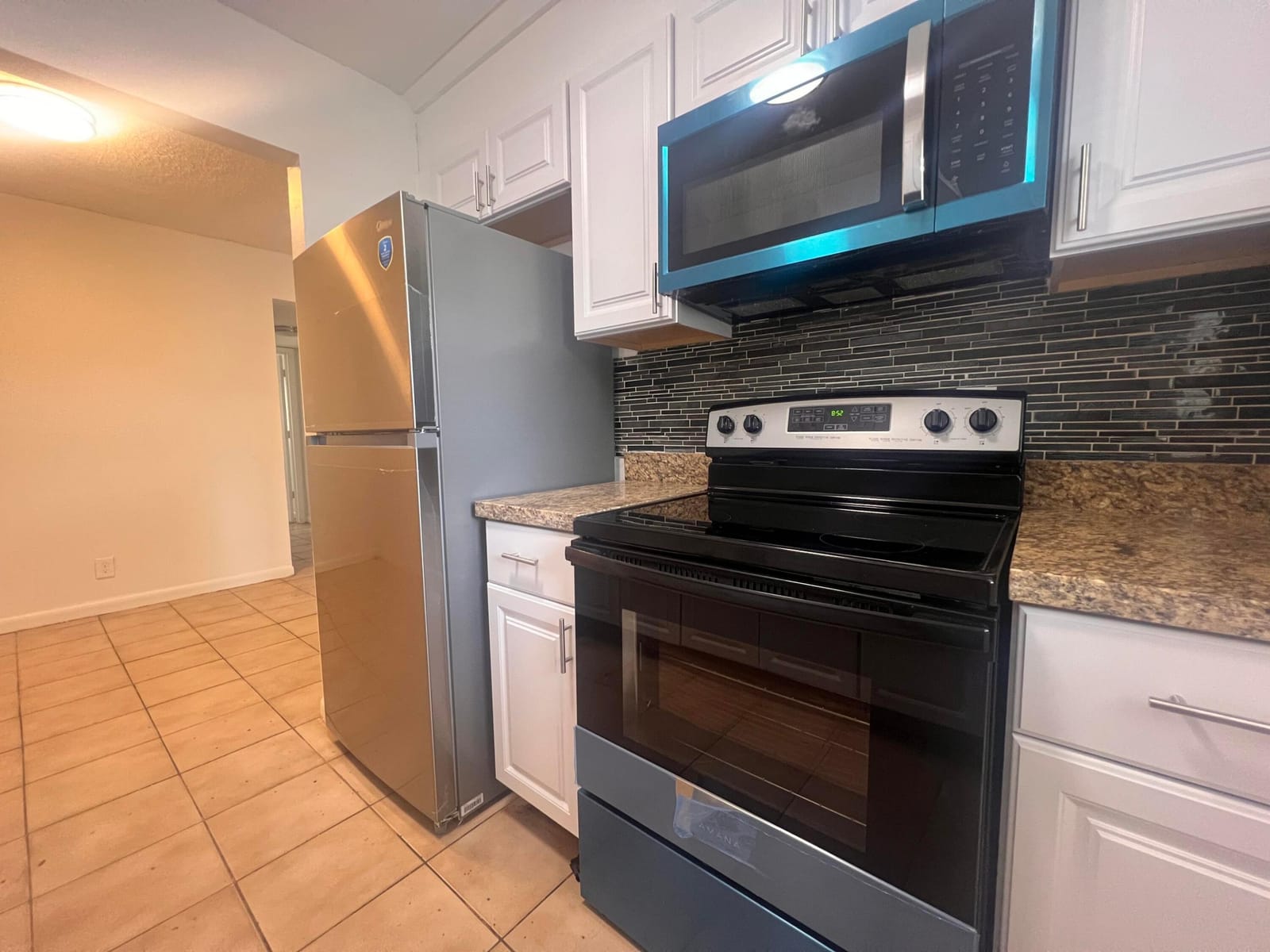 645 SW 20TH Court 0020 — photo 3